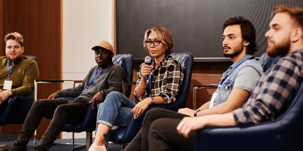 Emprego em Almada: Oportunidades no Almada Forum