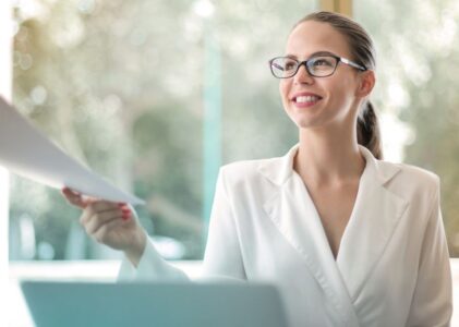 Emprego em Vialonga: Setores em Crescimento e Vagas Abertas